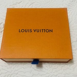 ✨Louis Vuitton Gift Box with dust bags- EXCELLENT condition ✨